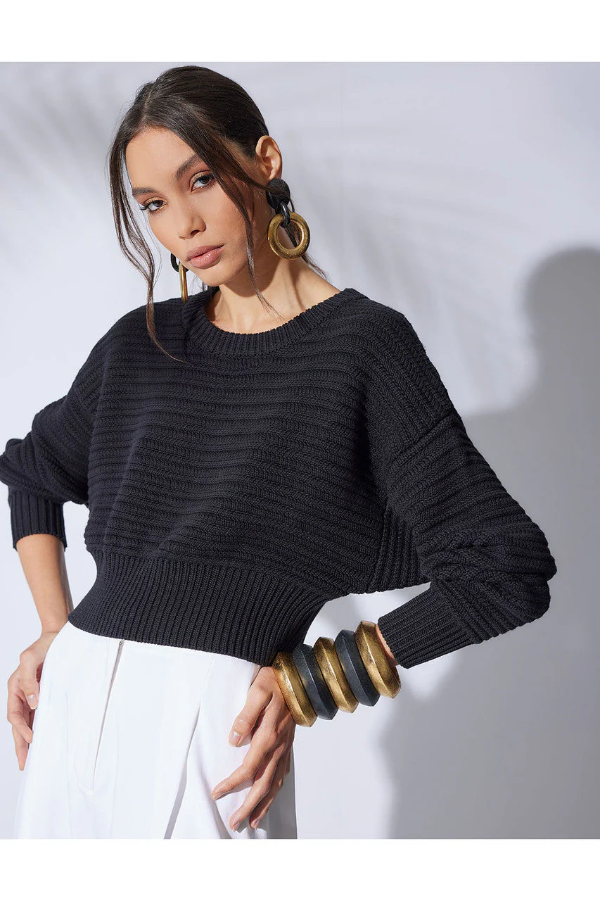 Beijing Textured Knit Crop Pullover Top - Image 4