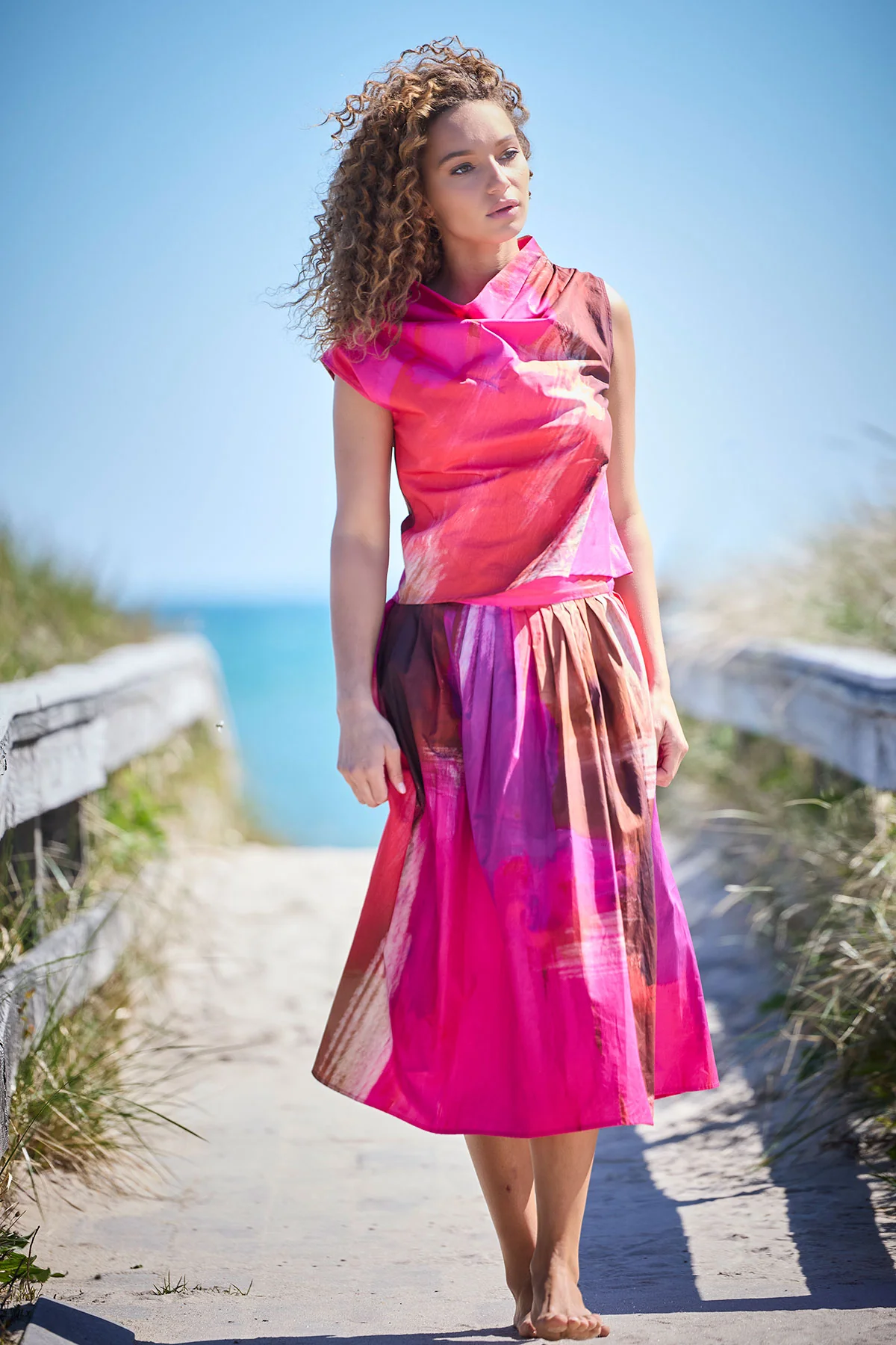 Brushstroke Cotton Taffeta Asymmetric Funnel Neck Top - Image 4