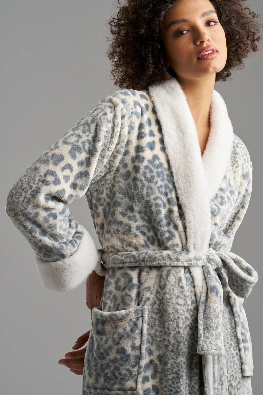Cashmere Leopard Faux Fur Collar Robe - Image 10