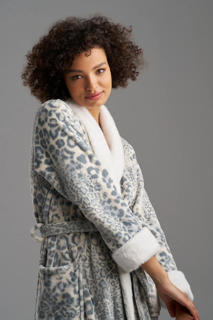 Cashmere Leopard Faux Fur Collar Robe - Image 4