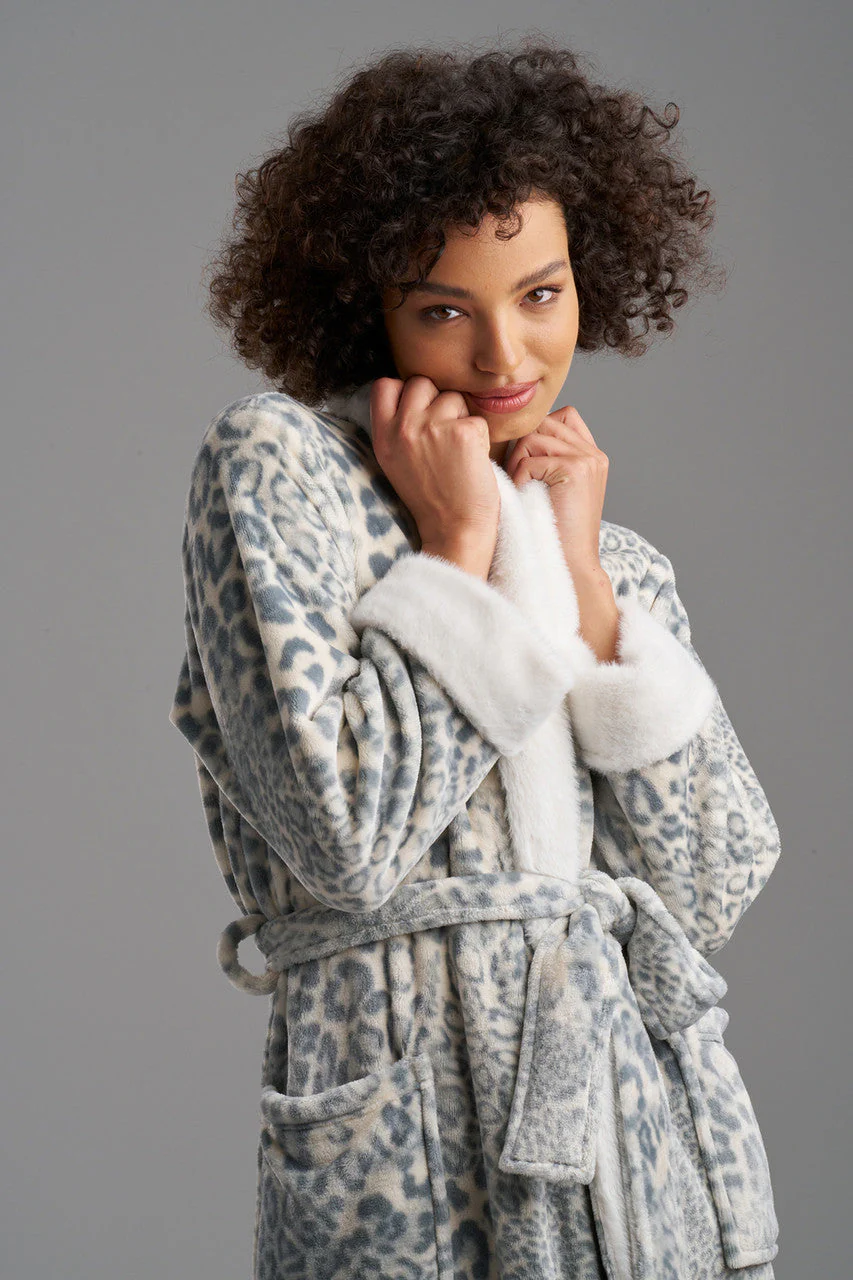 Cashmere Leopard Faux Fur Collar Robe - Image 8