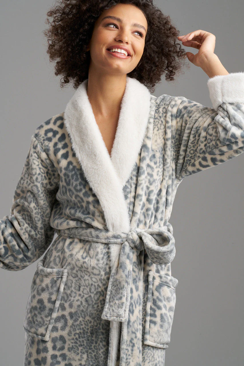 Cashmere Leopard Faux Fur Collar Robe - Image 9