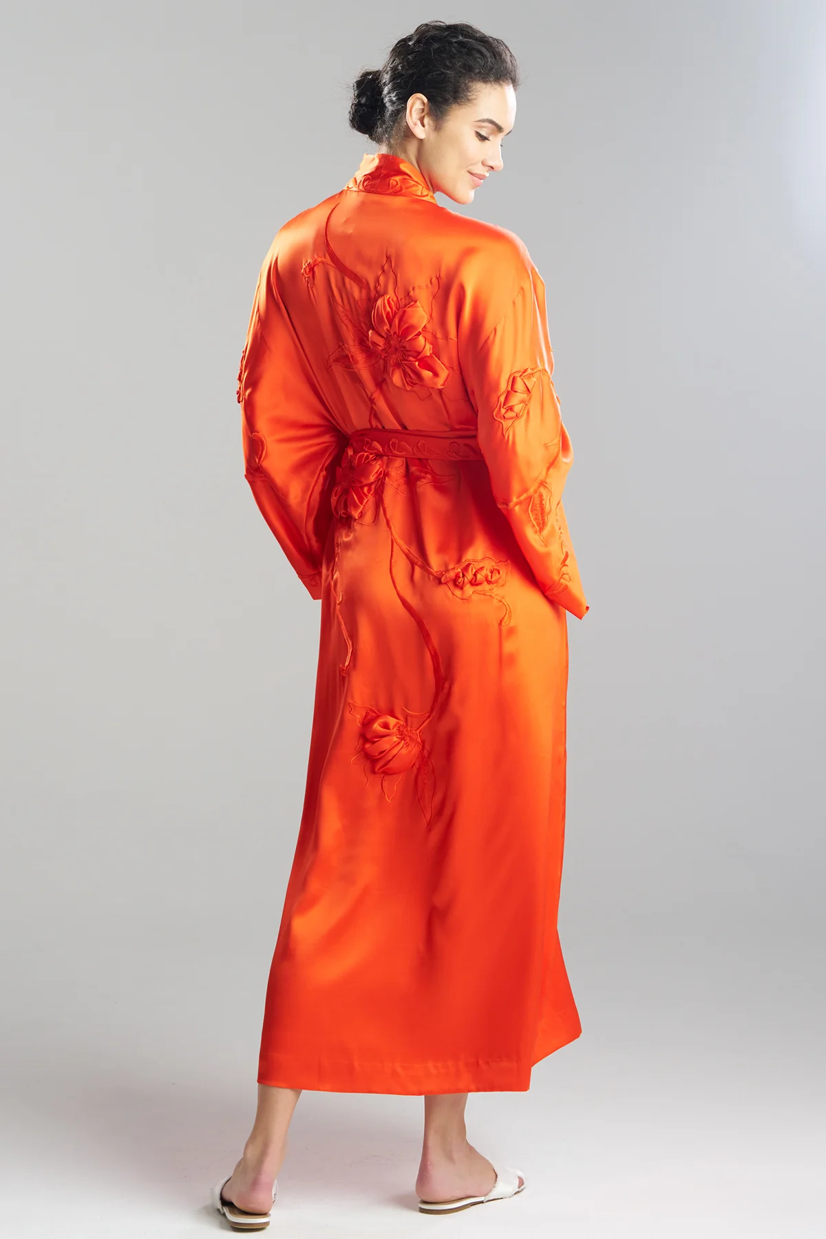 Couture Mokuren Embroidered Silk Robe - Image 3