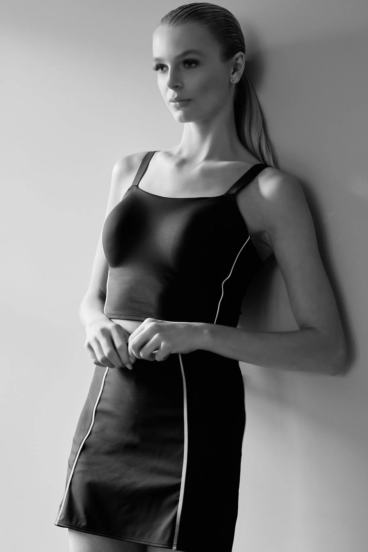Explore Built-In Bra Sports Tank - Image 13