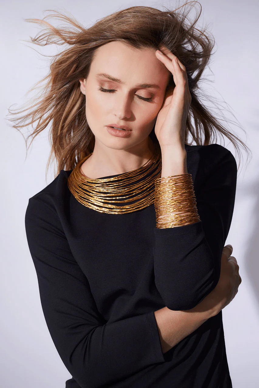 Gold Brass Wire Necklace - Image 4
