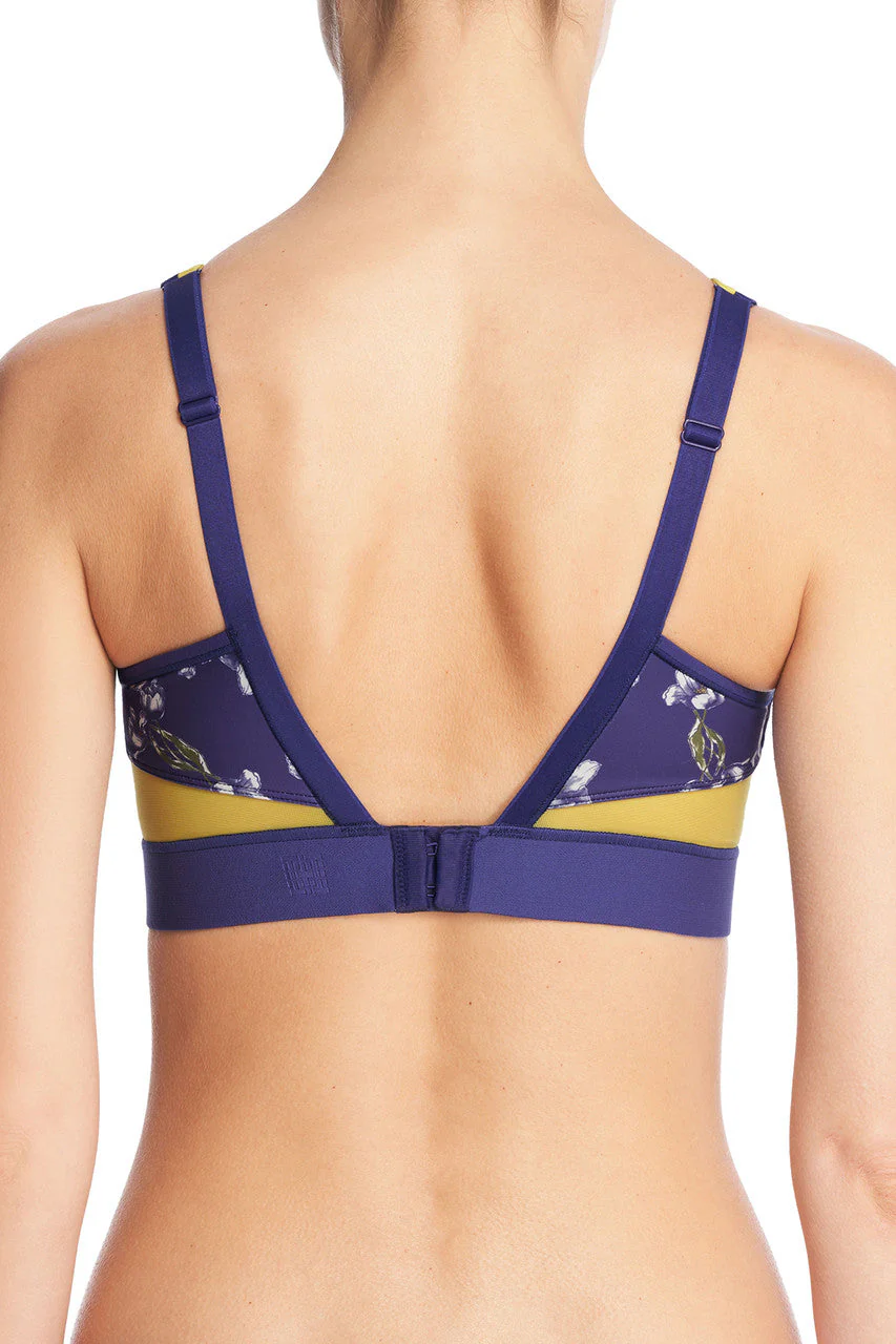 Gravity Contour Underwire Sports Bra - Image 3