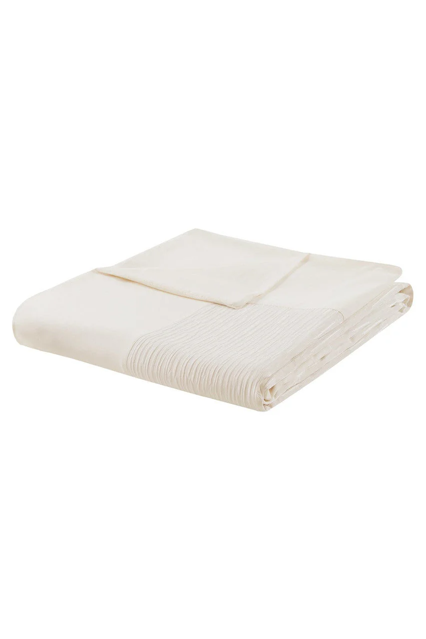 Hanae White Duvet Cover Set - Image 3