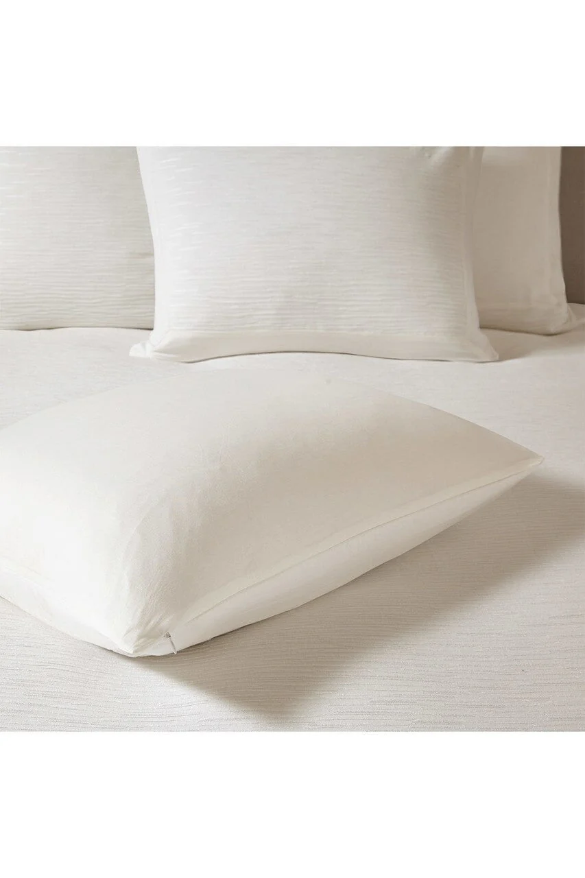Hanae White Duvet Cover Set - Image 4