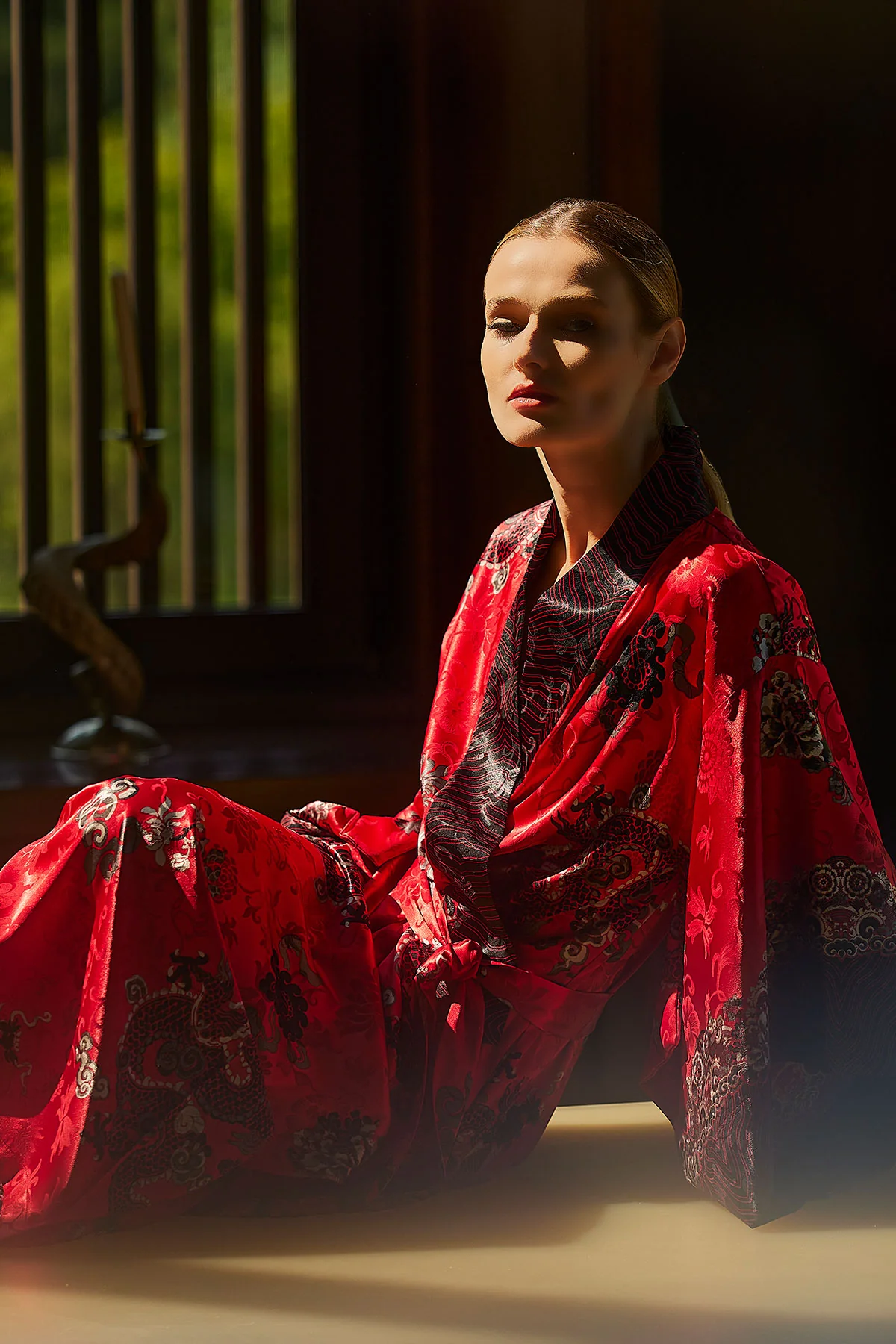 Imperial Dragon Jacquard Robe - Image 6