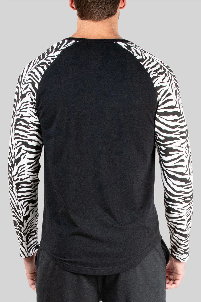 Kaede Jersey Raglan Tee - Image 5