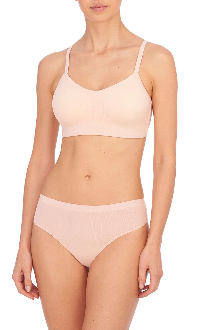 Limitless Convertible Contour Wireless Sports Bra - Image 4