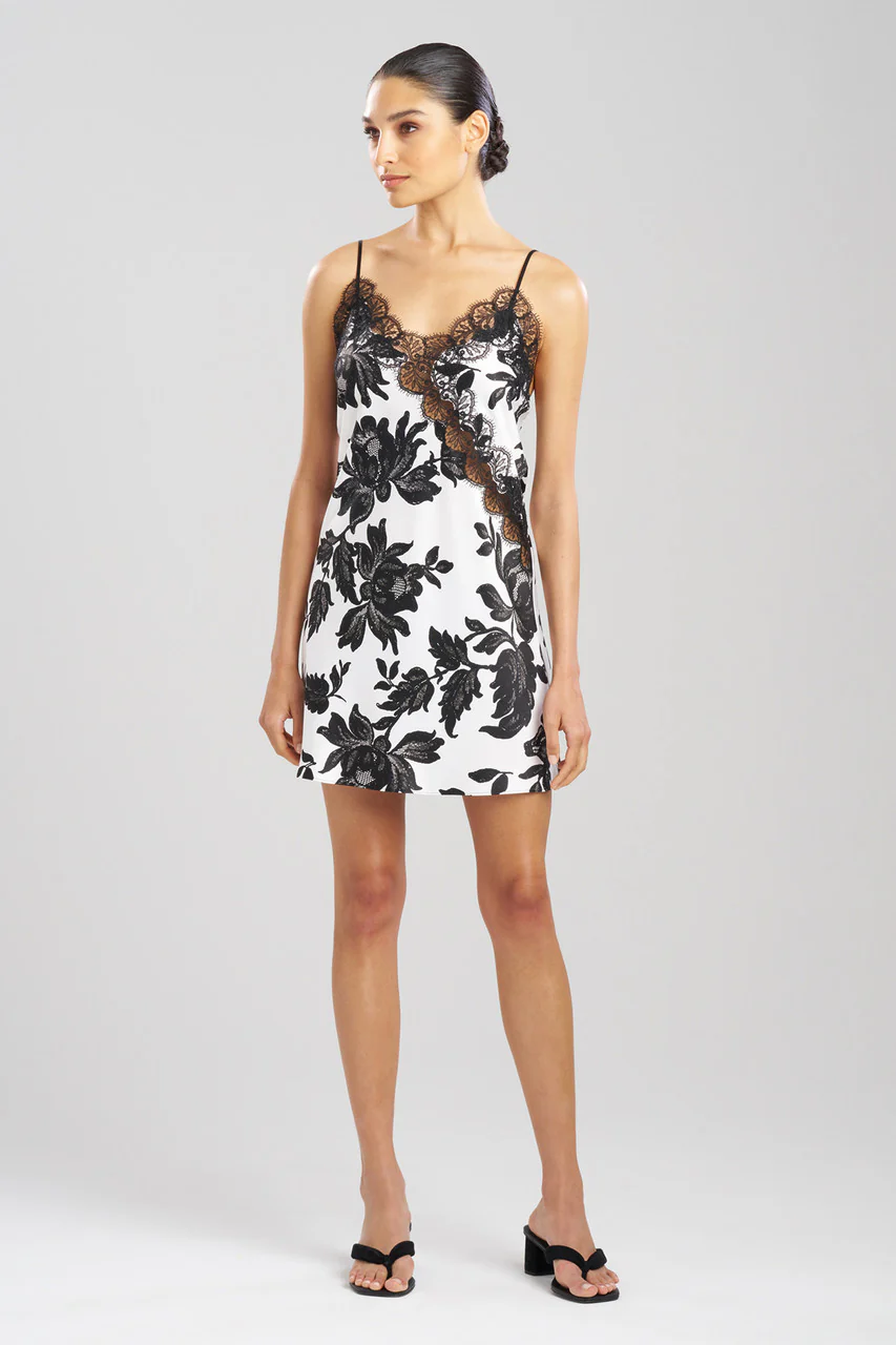 Mantilla V-Neck Lace Applique Chemise