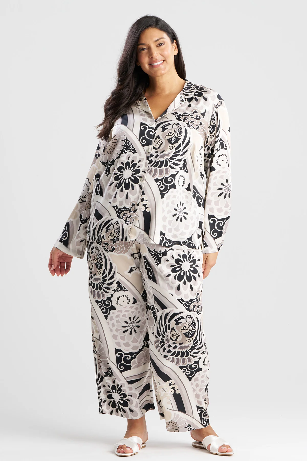 Medallion Notch Button Front PJ - Image 4