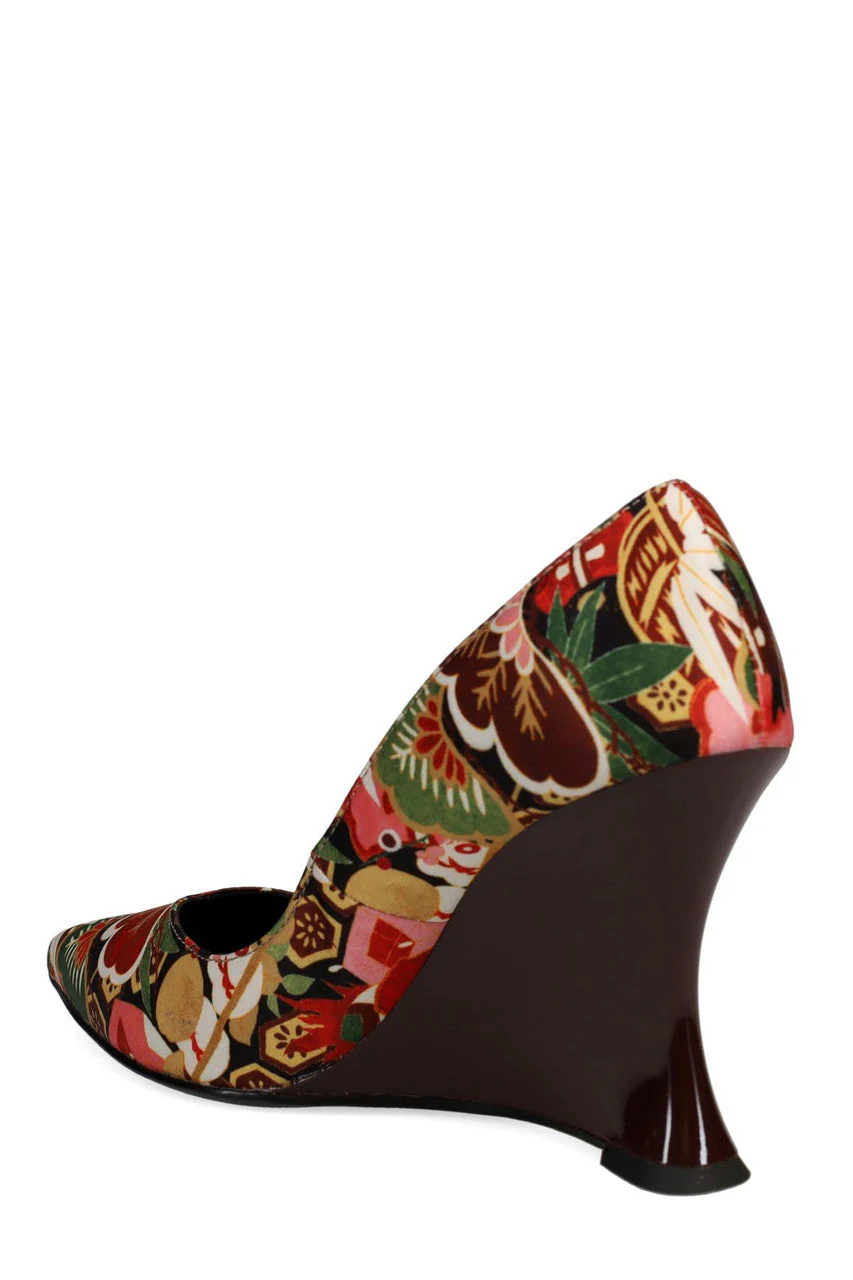 Nori Ikebana Silk Wedge Pump - Image 3