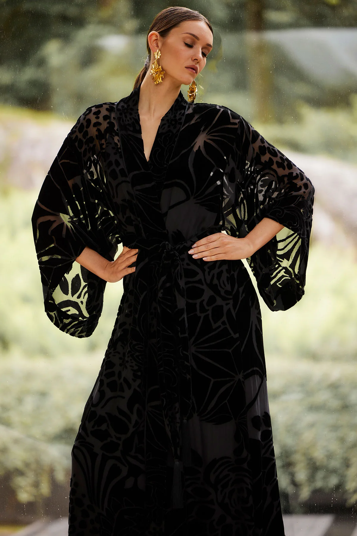 Nouveau Velvet Robe