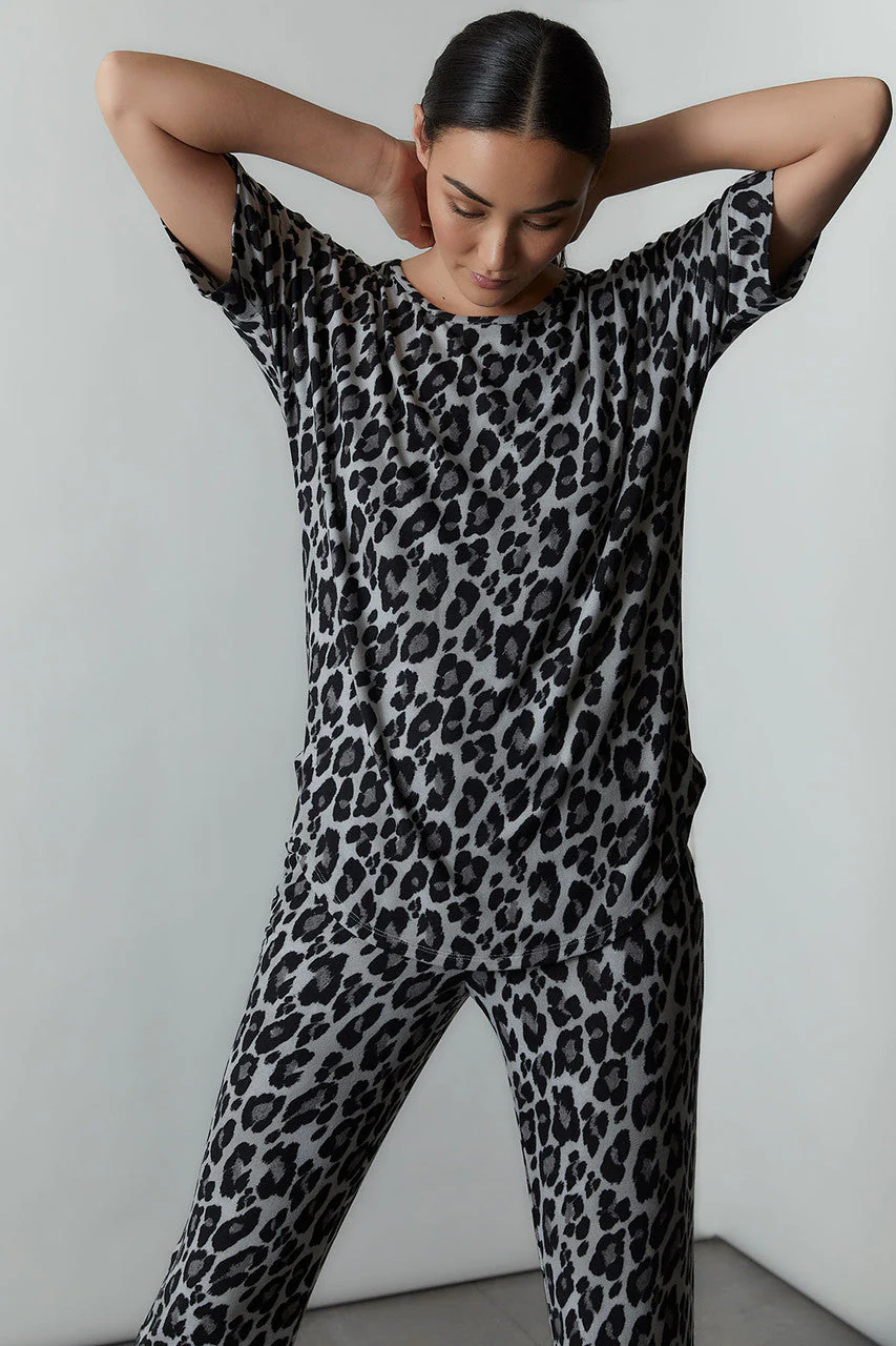 Ombre Leopard Short Sleeve Top - Image 3
