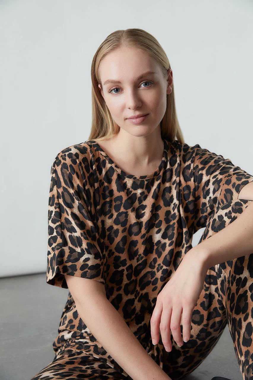 Ombre Leopard Short Sleeve Top - Image 3