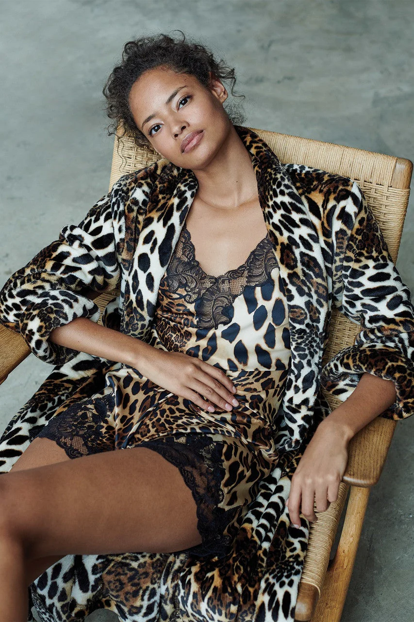 Plush Leopard Robe - Image 3