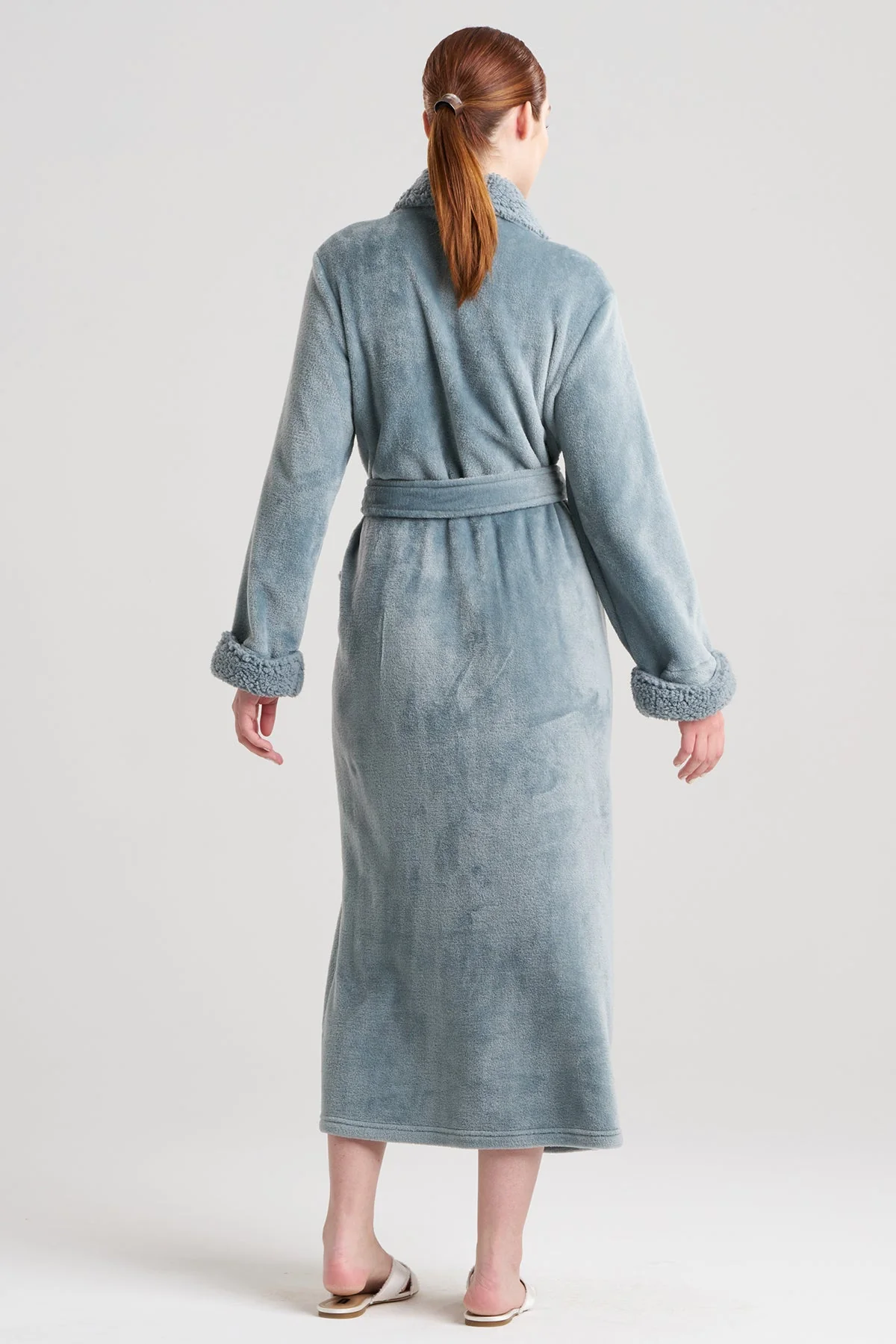 Plush Sherpa Robe - Image 3