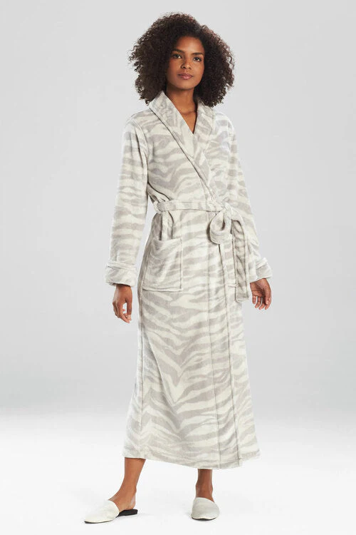 Plush Tigress Robe - Image 5