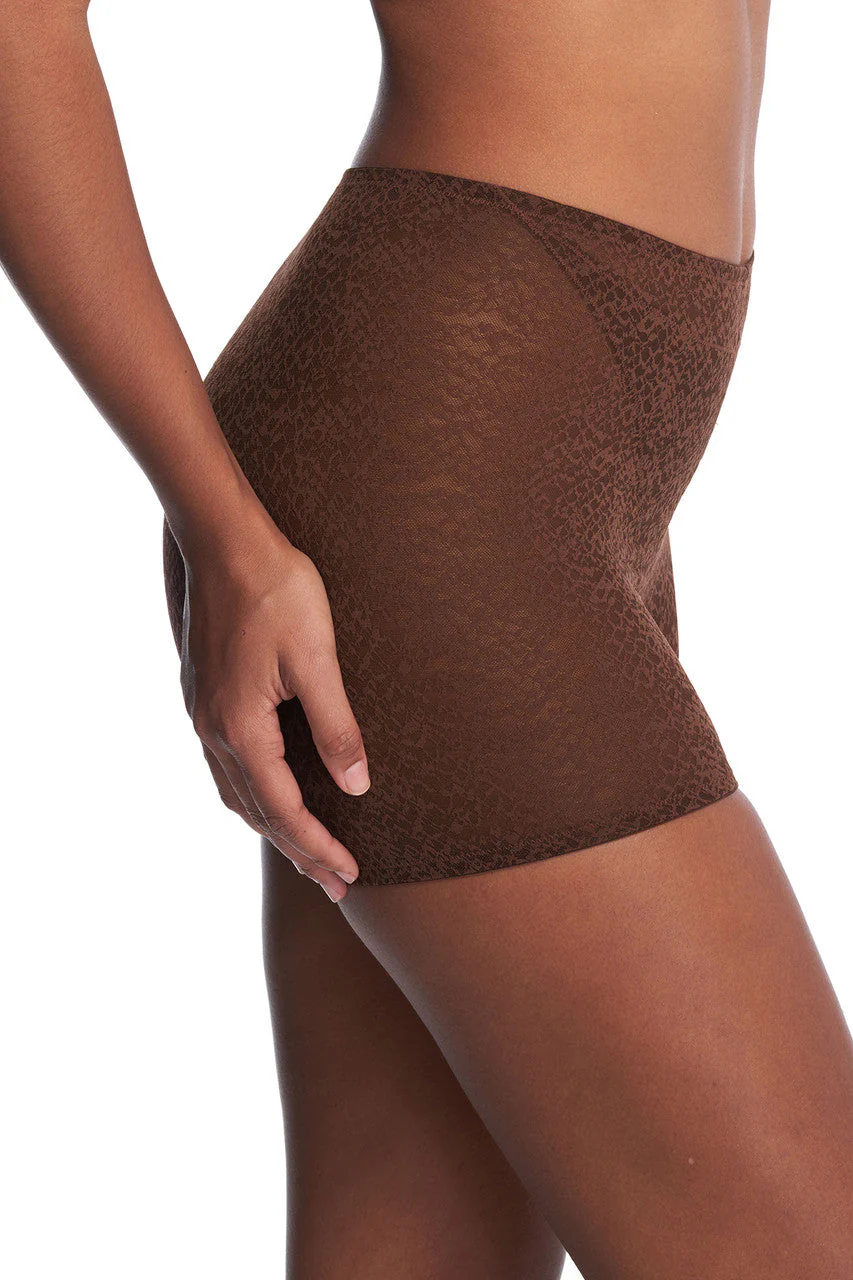 Pretty Smooth Shortlette - Image 5