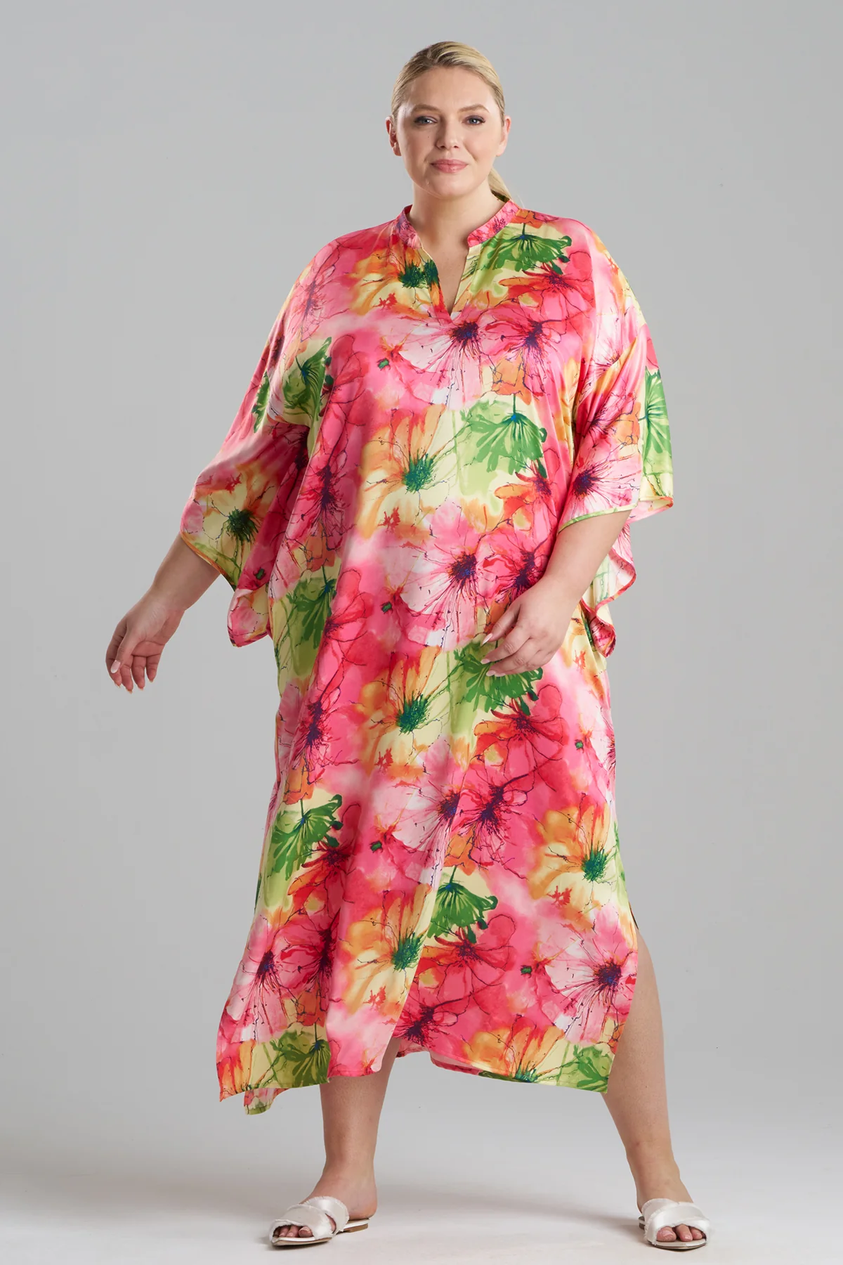 Radiance Satin Mandarin Caftan - Image 3