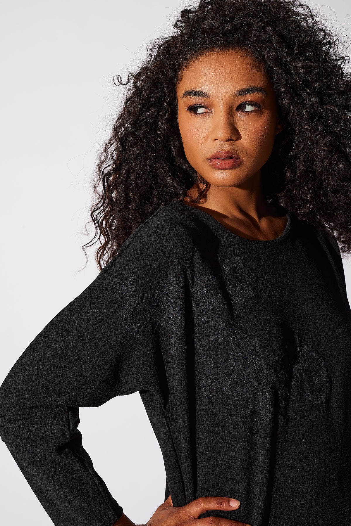 Scuba Crepe Embroidered Wedge Dress - Image 4