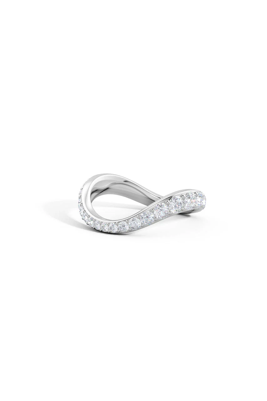 Shangri-La Brushstroke 14K Gold and Diamond Full Eternity Stacking Ring - Image 4