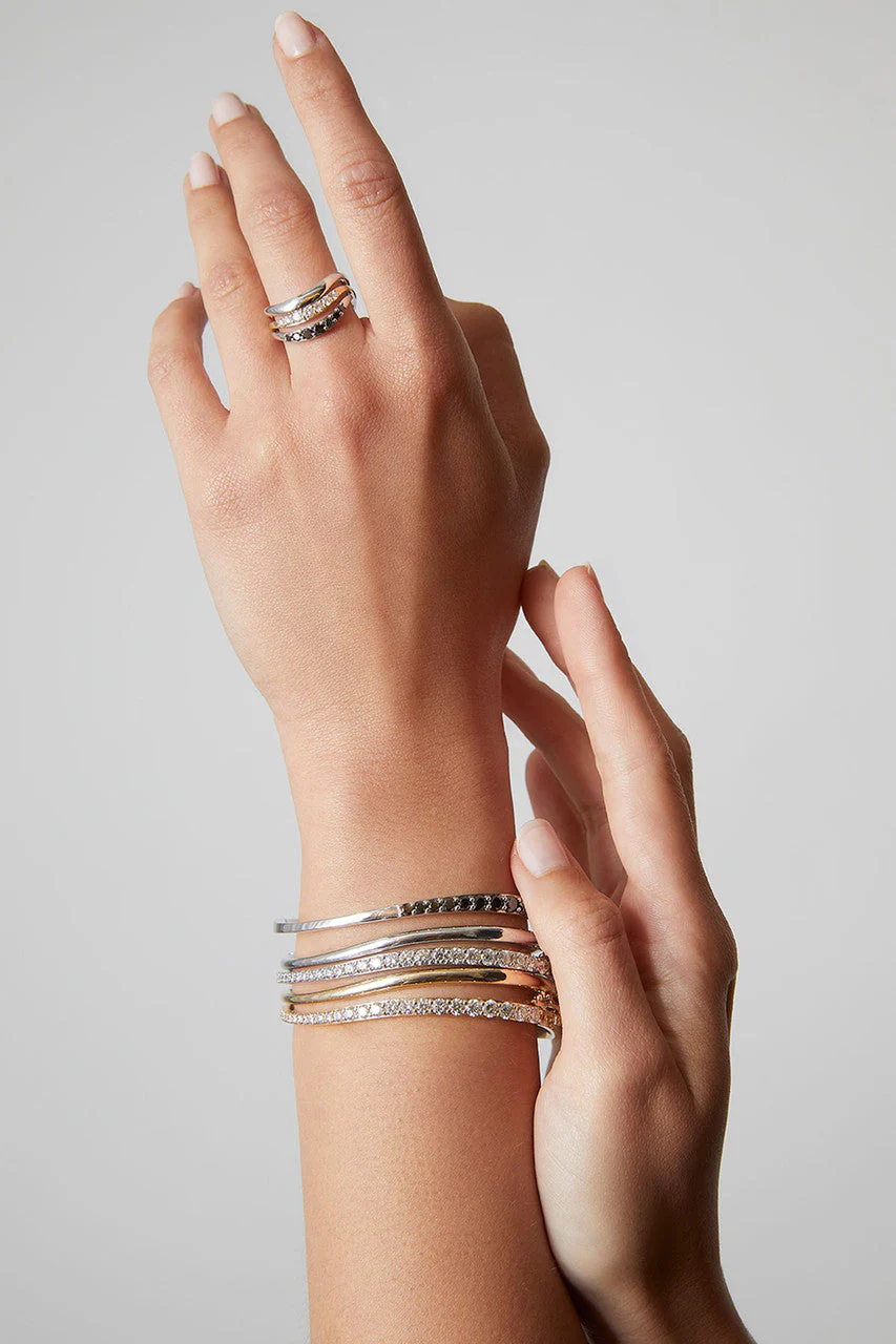 Shangri-La Brushstroke 14K Gold Bracelet - Image 4
