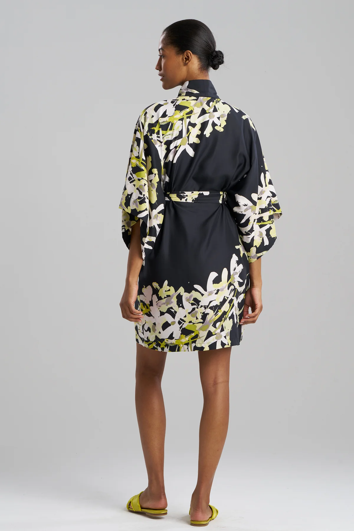 Sumi-E Kimono Wrap - Image 2