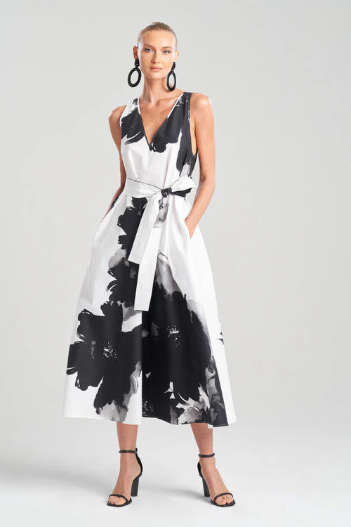 Taichou Cotton Poplin Trapeze V-Neck Belted Dress - Image 6