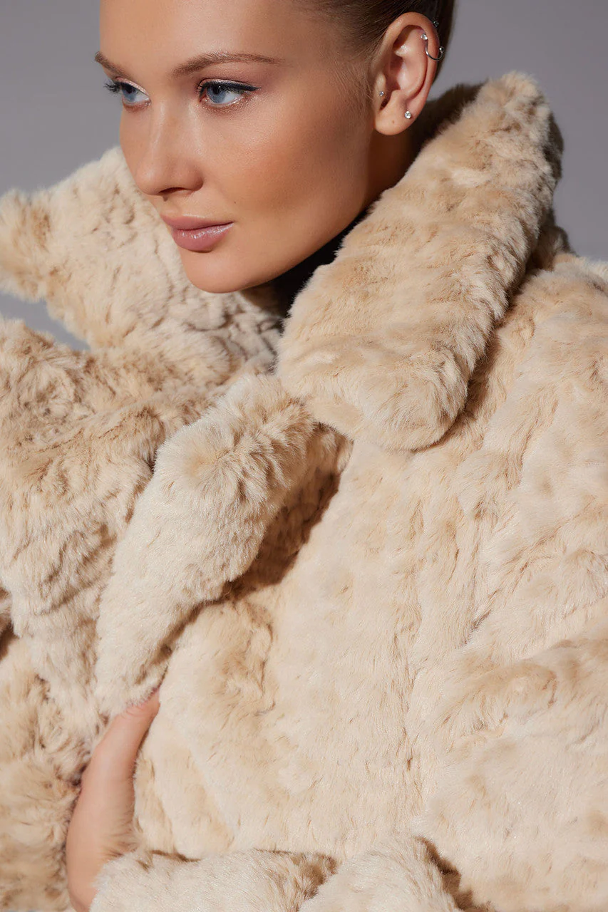 Textured Faux Fur Collared Long Coat - Image 4