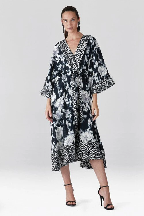 Tie-Dye Floral - Fluid Crepe Kimono Dress - black with white - Image 7