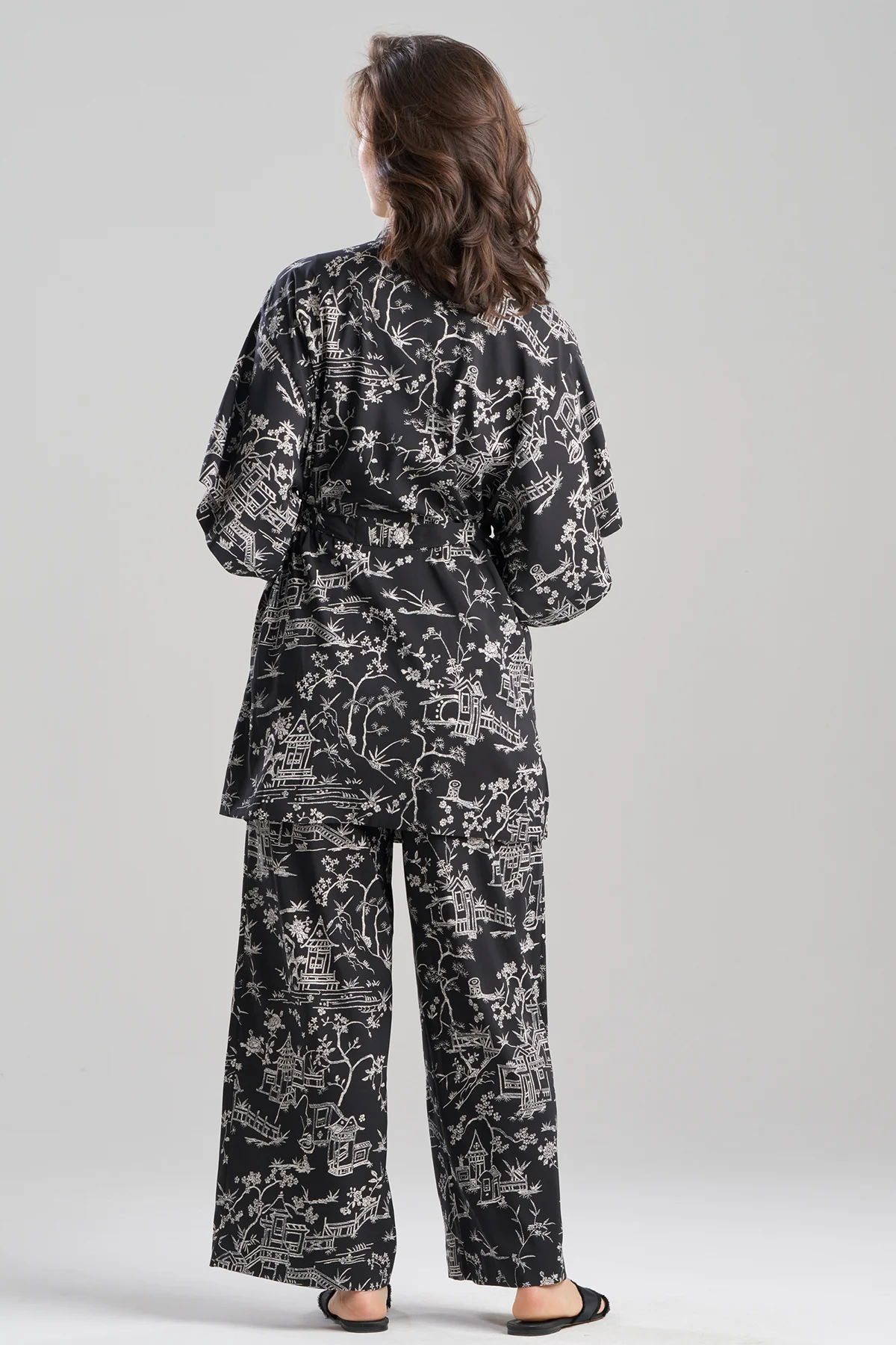 Toile Printed Satin Wrap - Image 3