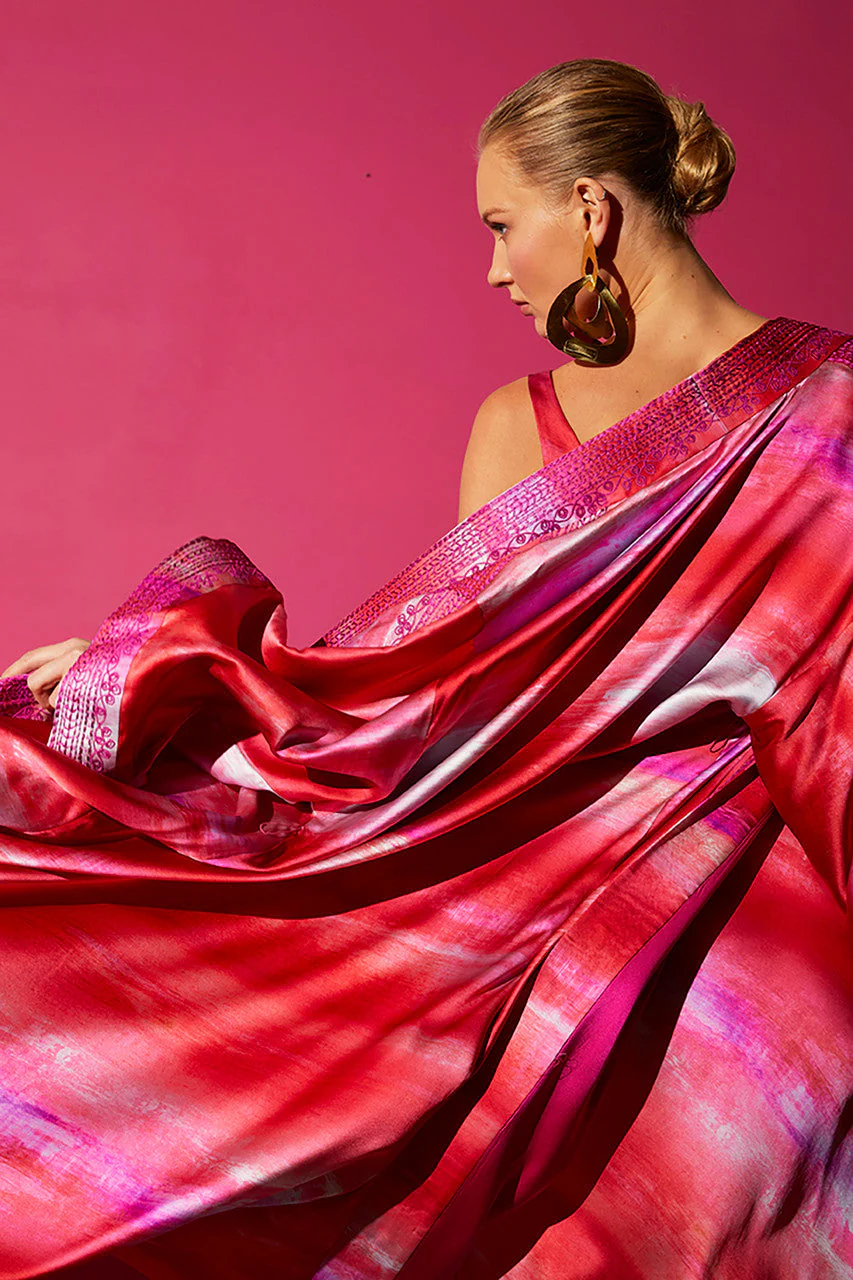 Yoriko Embroidery Silk Robe - Image 3